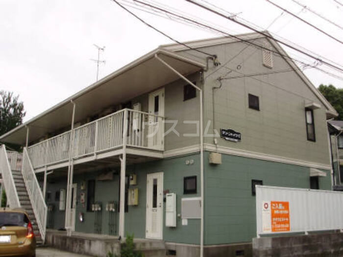 14/23 エントランス