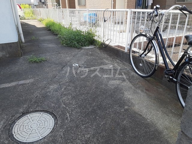 26/30 エントランス