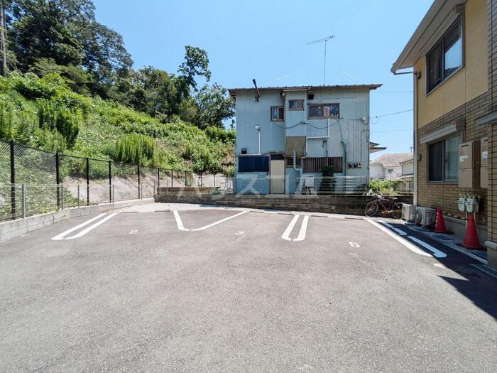14/19 駐車場