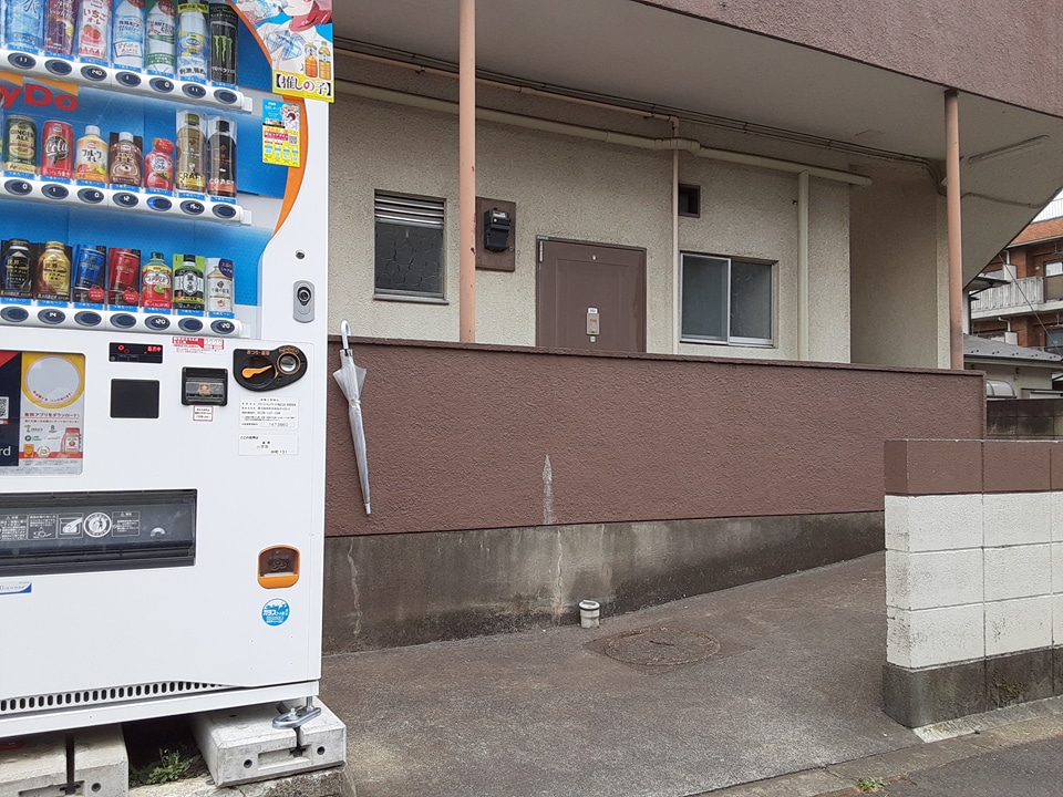 22/26 エントランス