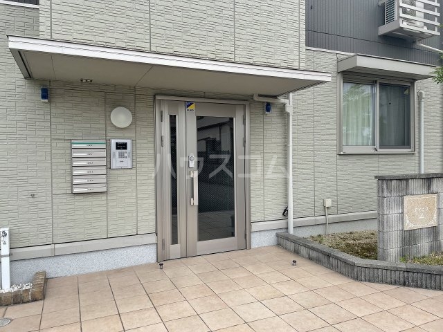 2/3 エントランス