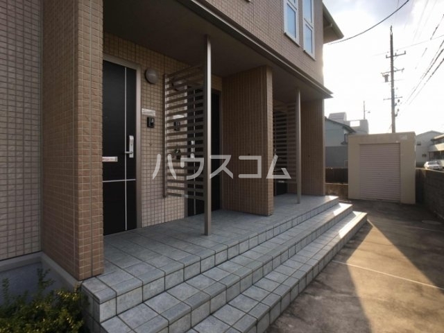 15/21 エントランス