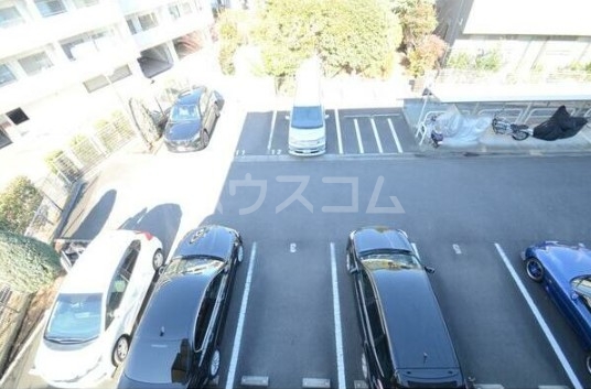 22/30 駐車場