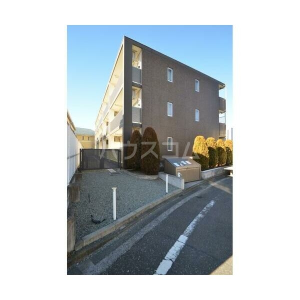 15/26 エントランス