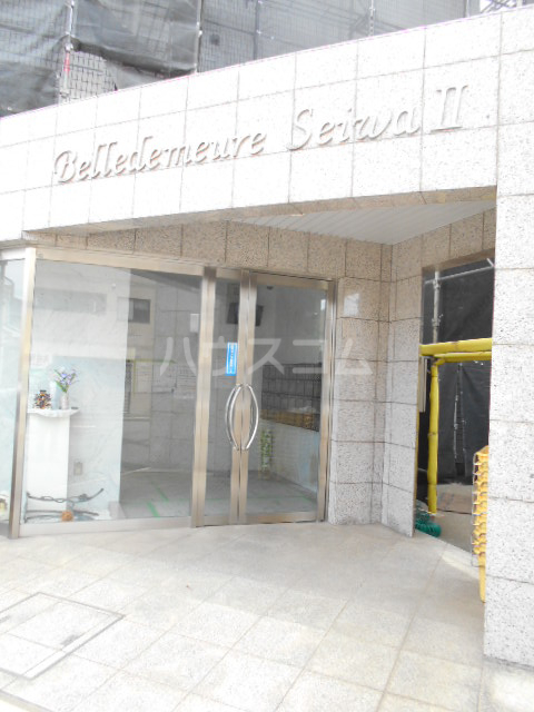 25/30 エントランス