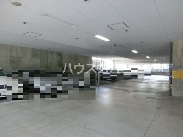 17/25 駐車場
