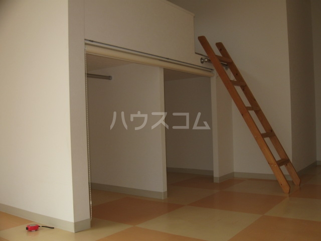 4/23 寝室