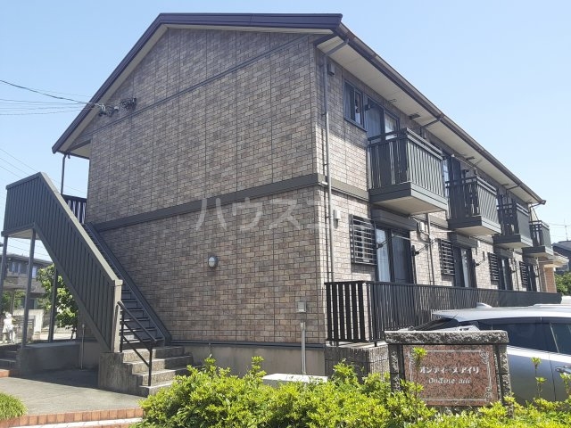 28/30 エントランス