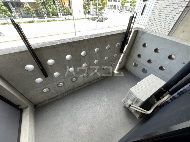 19/30 バルコニー