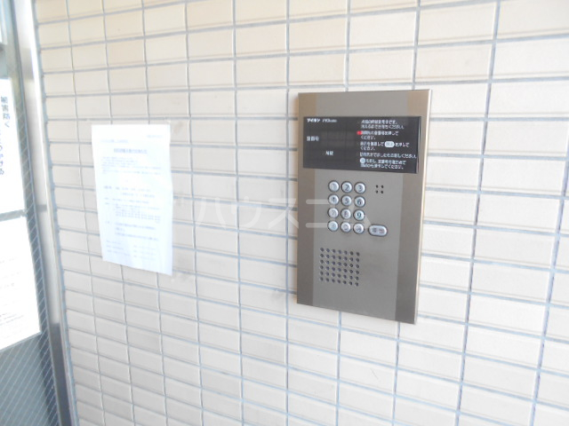 22/30 エントランス