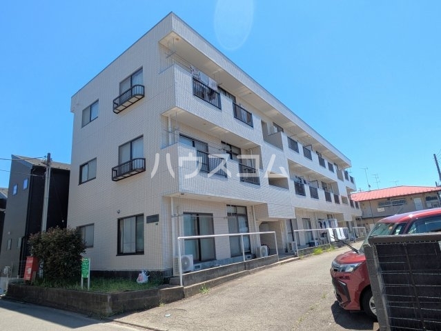 23/24 エントランス