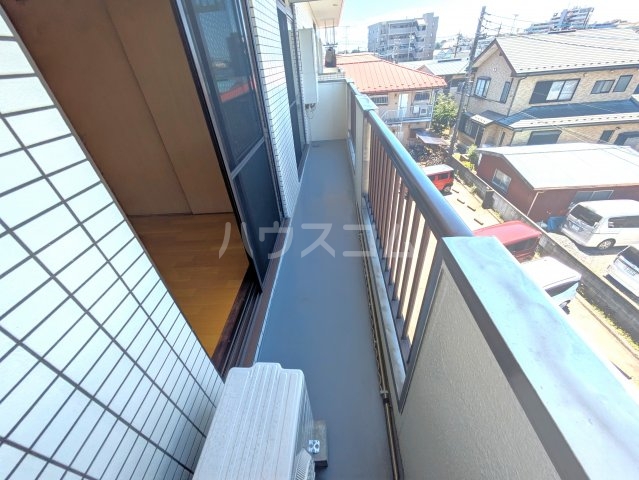 18/25 バルコニー