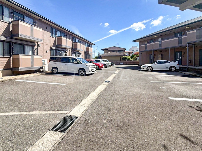 24/28 駐車場