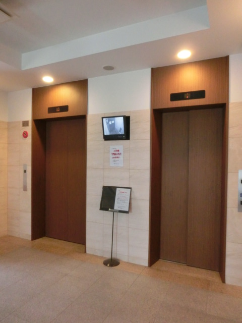 21/29 エントランス