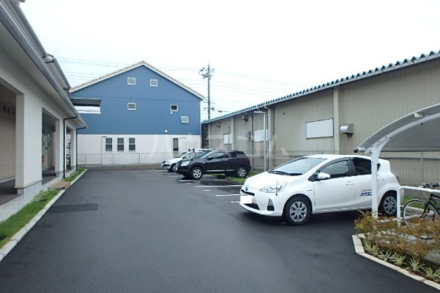22/30 駐車場