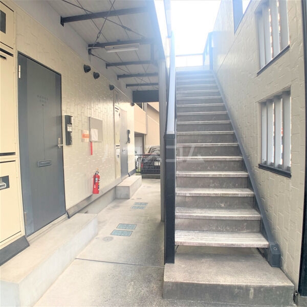 14/17 エントランス