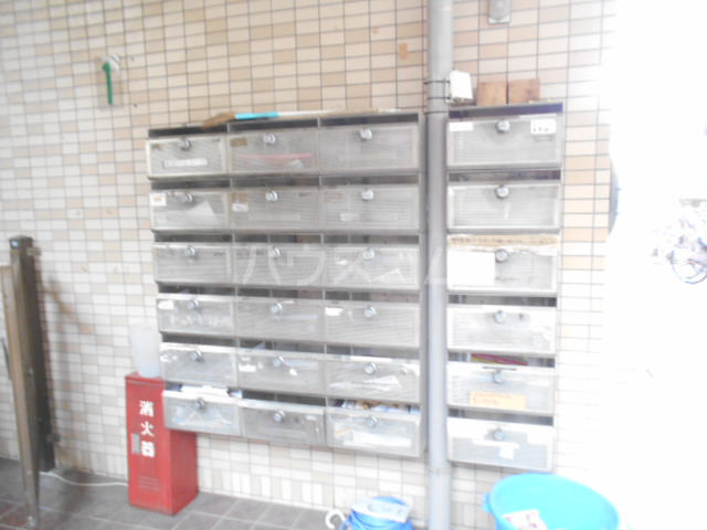 22/30 エントランス