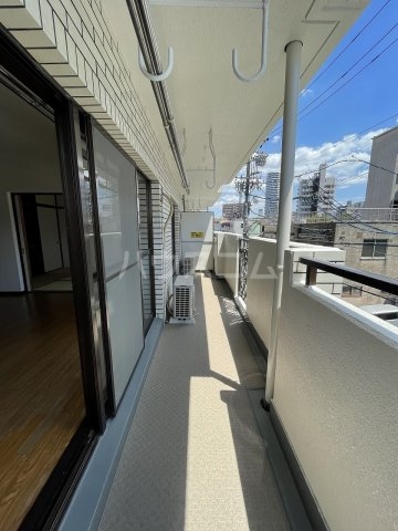 20/30 バルコニー