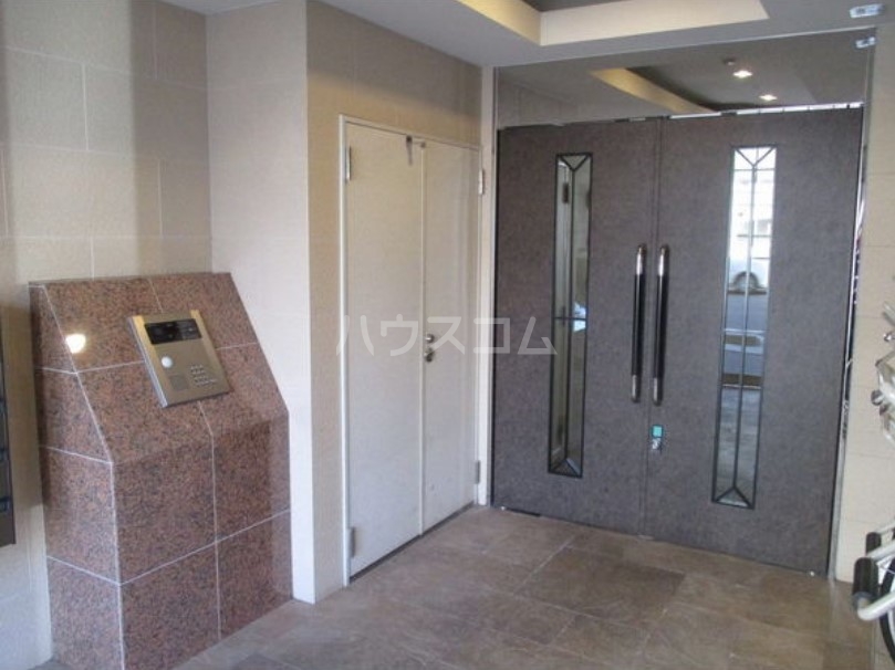 15/25 エントランス