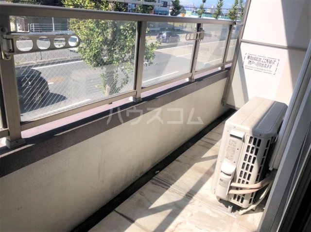 19/28 バルコニー