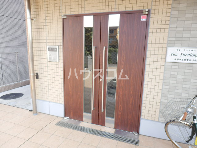 3/7 エントランス