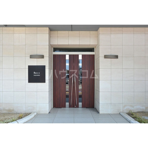 20/30 エントランス