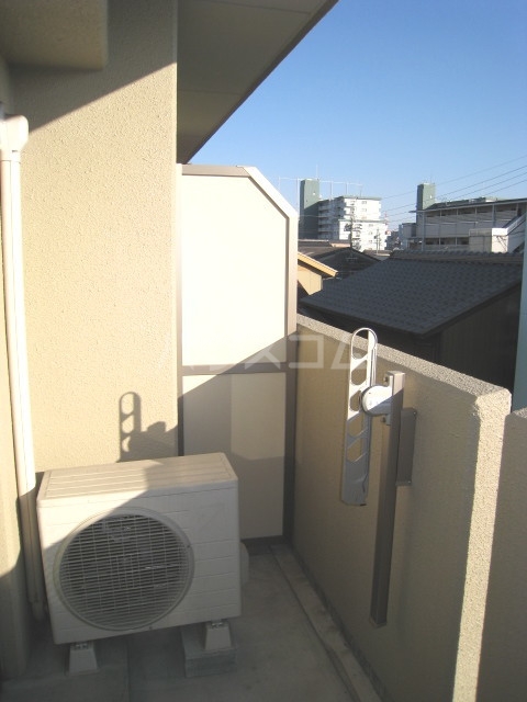 13/22 バルコニー