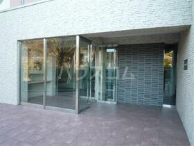 19/28 エントランス