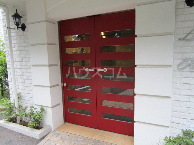 13/21 エントランス