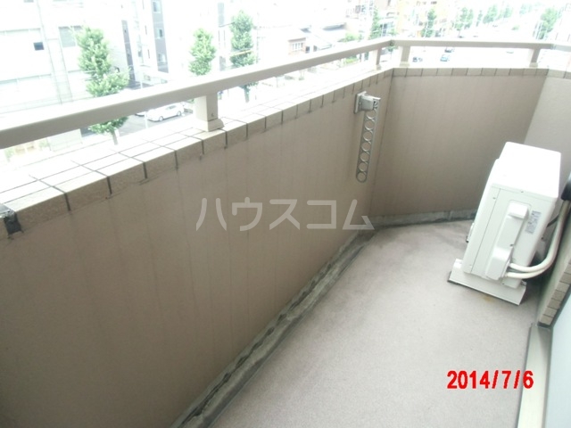 20/30 バルコニー