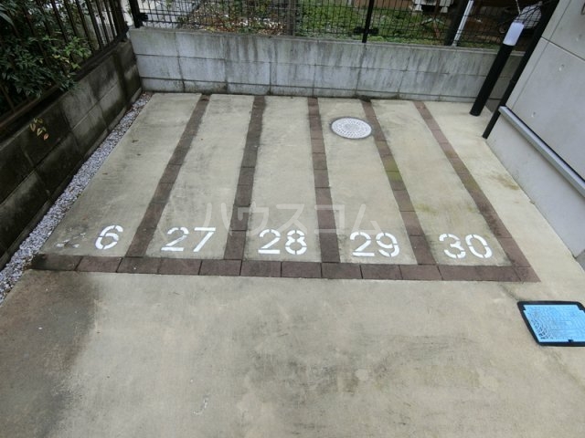 15/20 駐車場