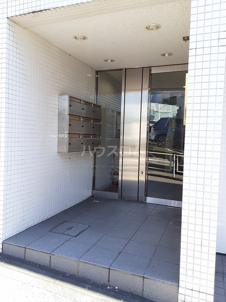 15/25 エントランス