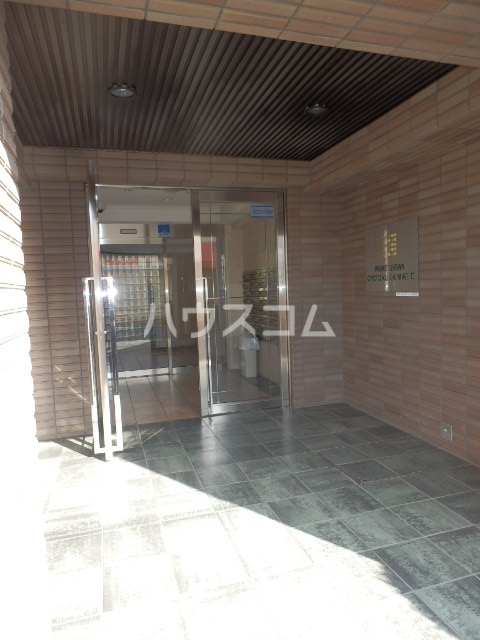 18/28 エントランス