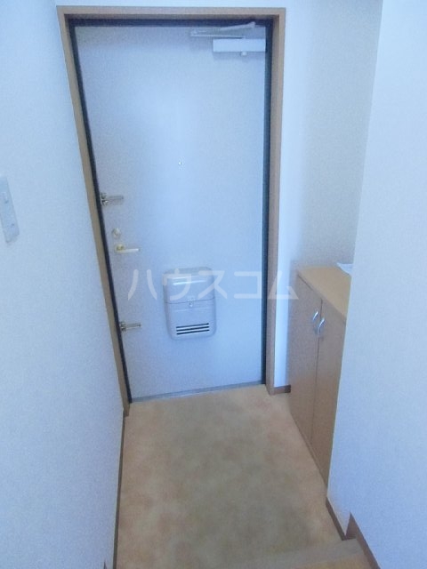 14/30 玄関