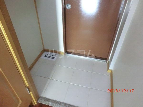 22/30 エントランス