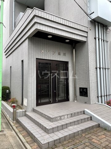 16/21 エントランス