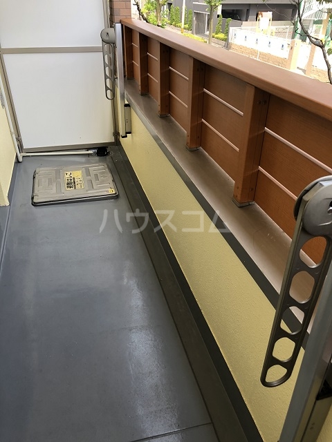 20/30 バルコニー