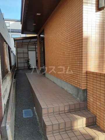 19/29 エントランス