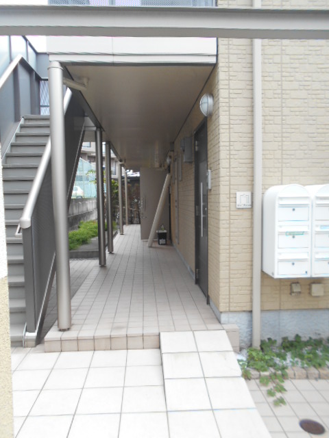 21/28 エントランス