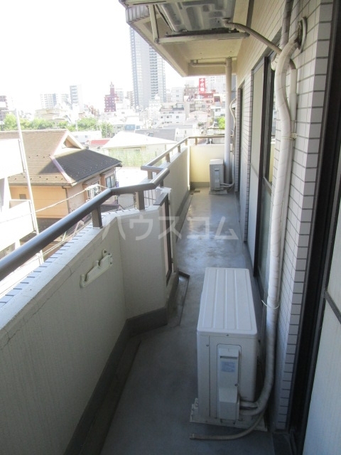 20/30 バルコニー