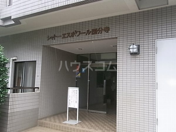 24/30 エントランス