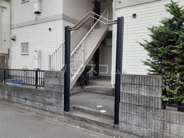 29/30 エントランス