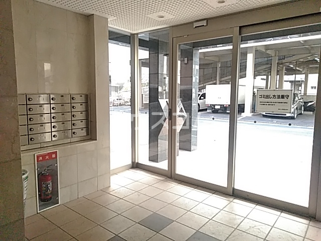 20/29 エントランス