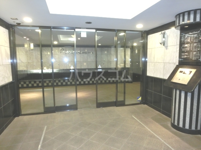 14/19 エントランス