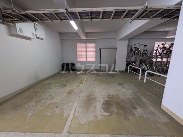 21/29 駐車場
