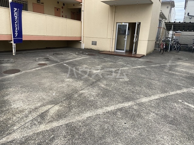 4/12 駐車場