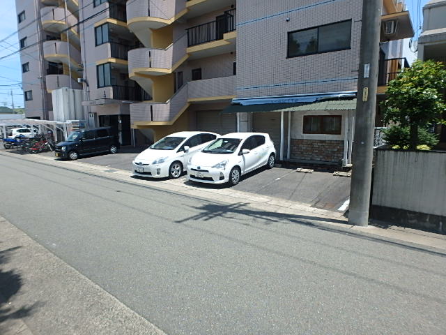 19/26 駐車場