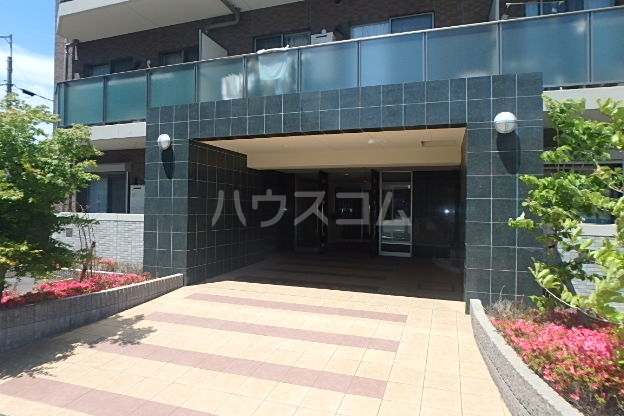 20/28 エントランス