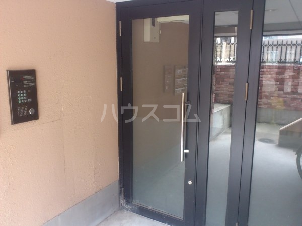 21/29 エントランス