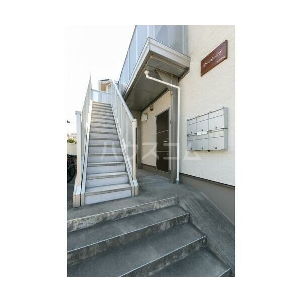 17/22 エントランス